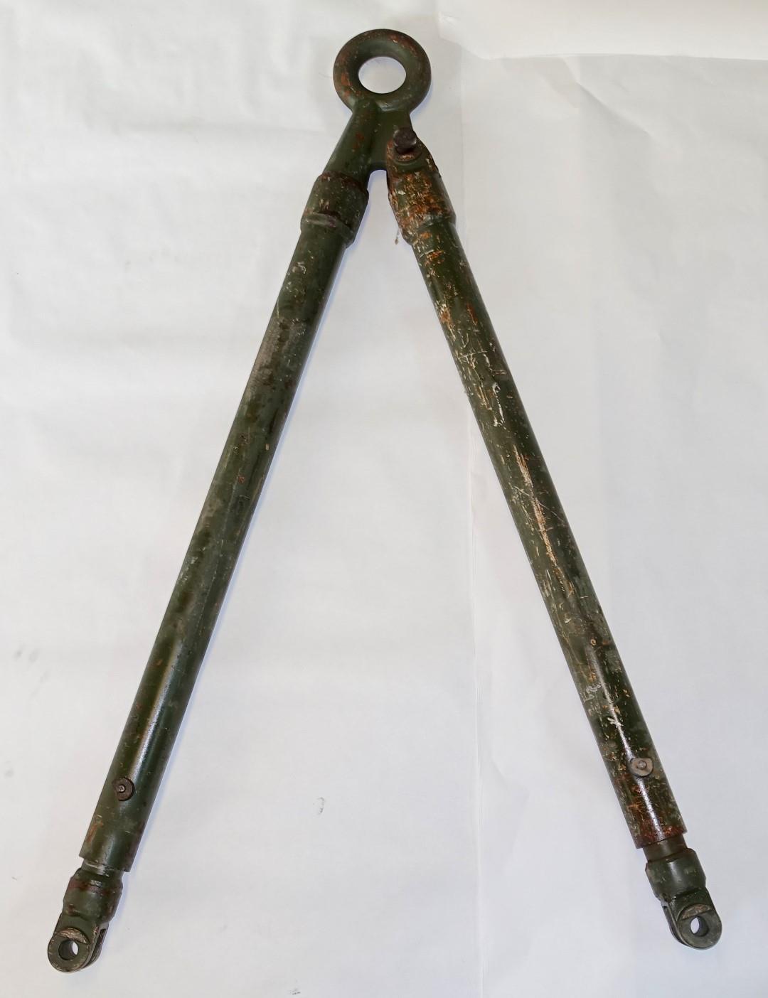 Military Truck Medium Tow Bar (NSN 4910013659304, PN 7551383)